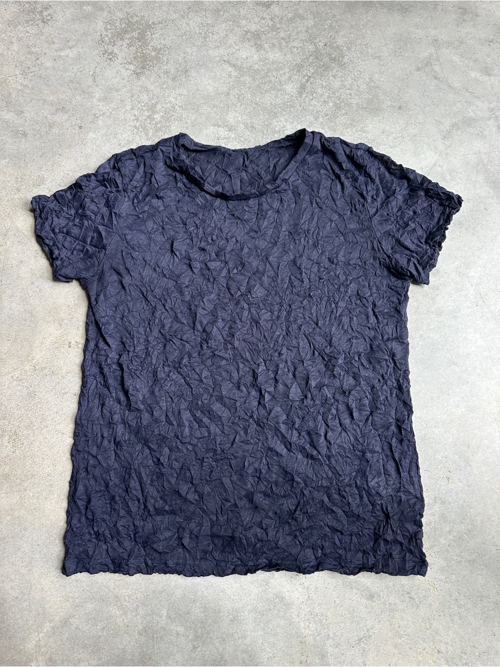 Issey Miyake Navy Crinkled Short-Sleeve Top